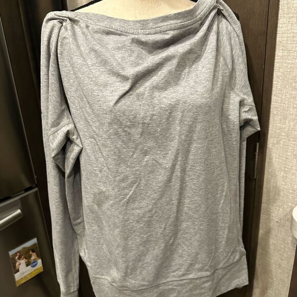 Nike Gray Off-Shoulder Sweatshirt - Picture 4 of 5